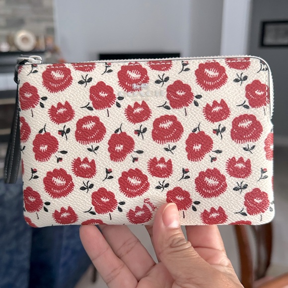 Coach corner zip Wristlet Wallet - Picture 1 of 8